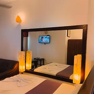 Lavinia Blue Hotel